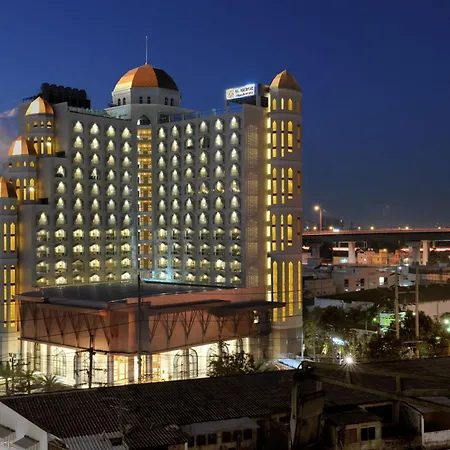 Al Meroz Hotel Bangkok - The Leading Halal Hotel-3